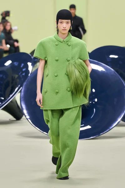 Look 51